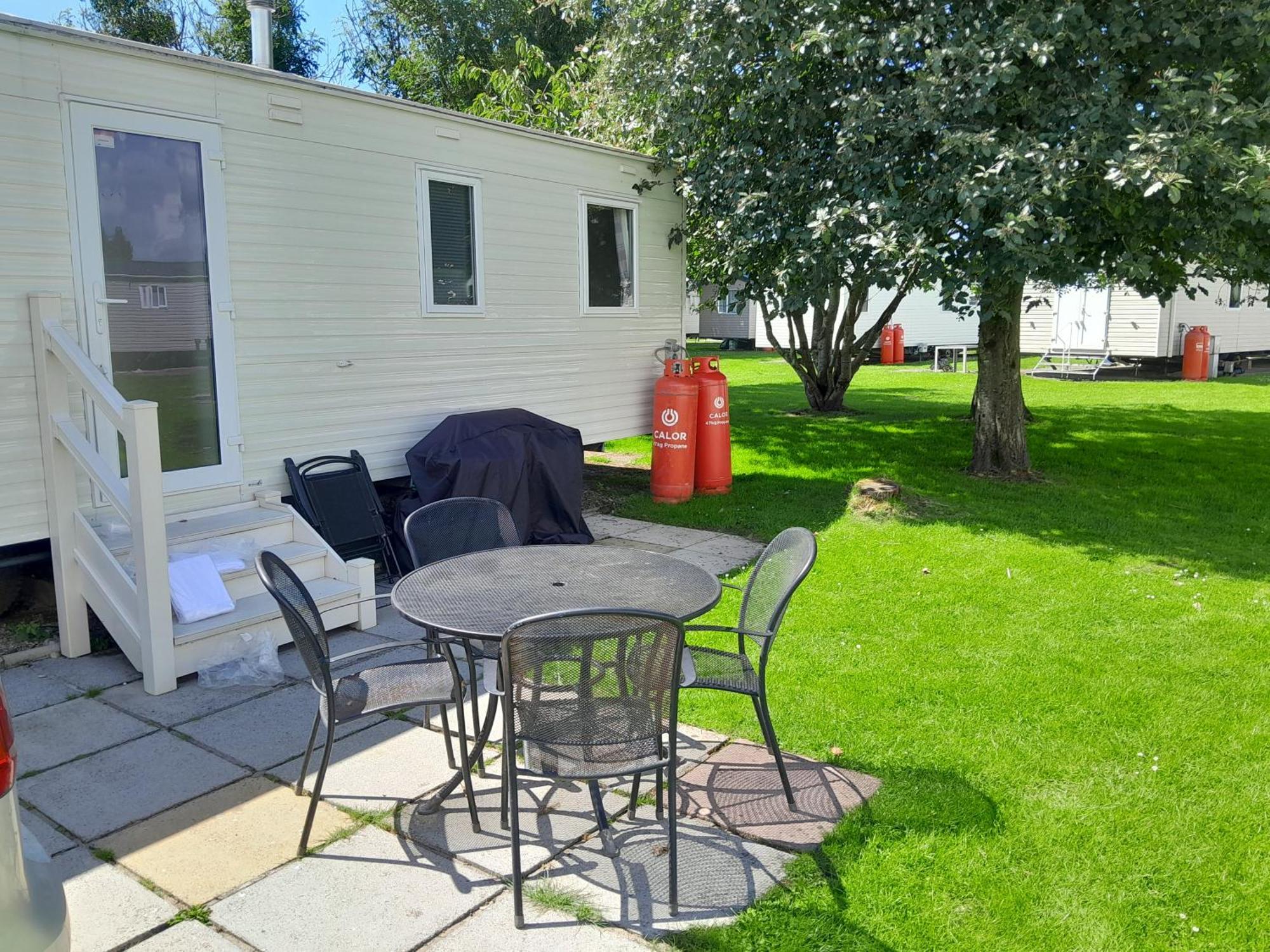 Ye Old'E Man Lake District Grange-Over-Sands Exterior photo